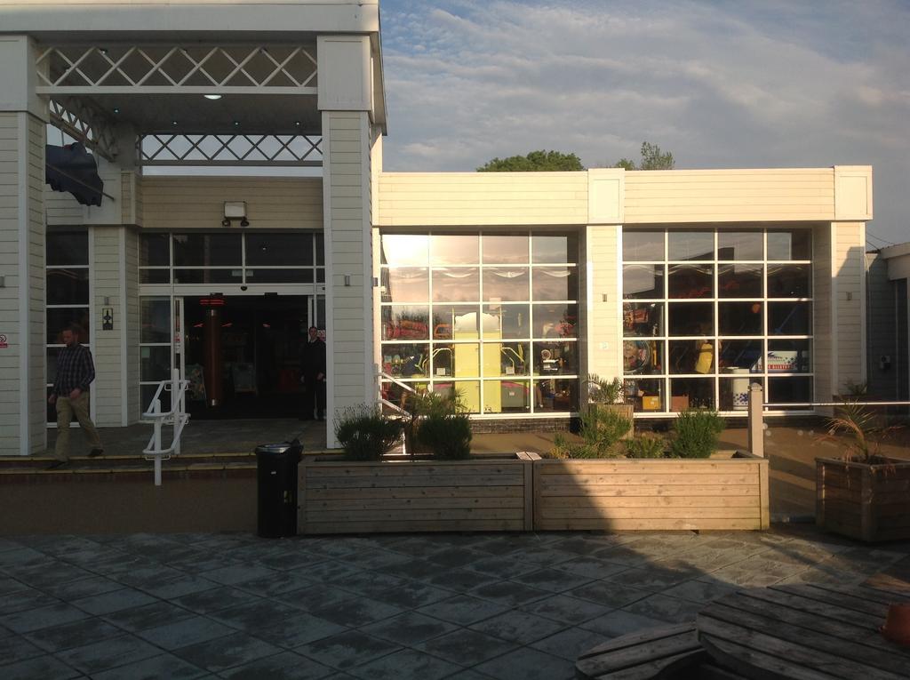 Ritz Summerhouse Hastings Quarto foto
